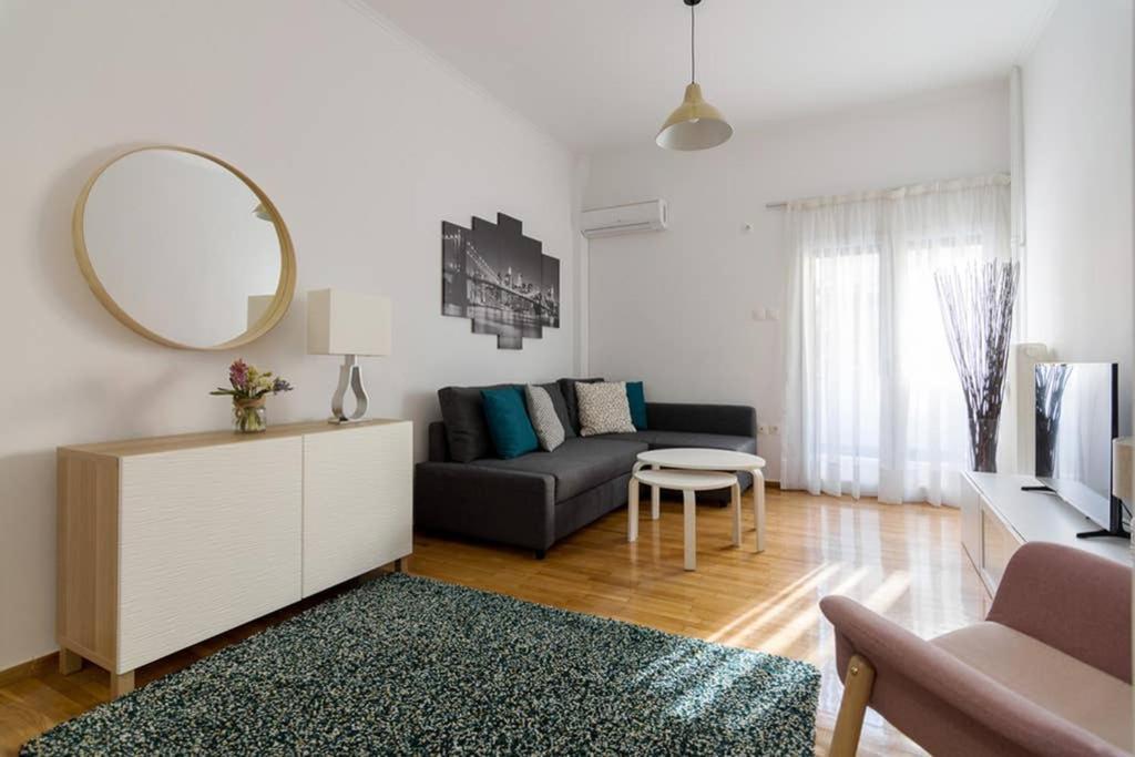 Brand New Decorated Flat For 4 Ppl In Pagrati Apartamento Atenas Exterior foto