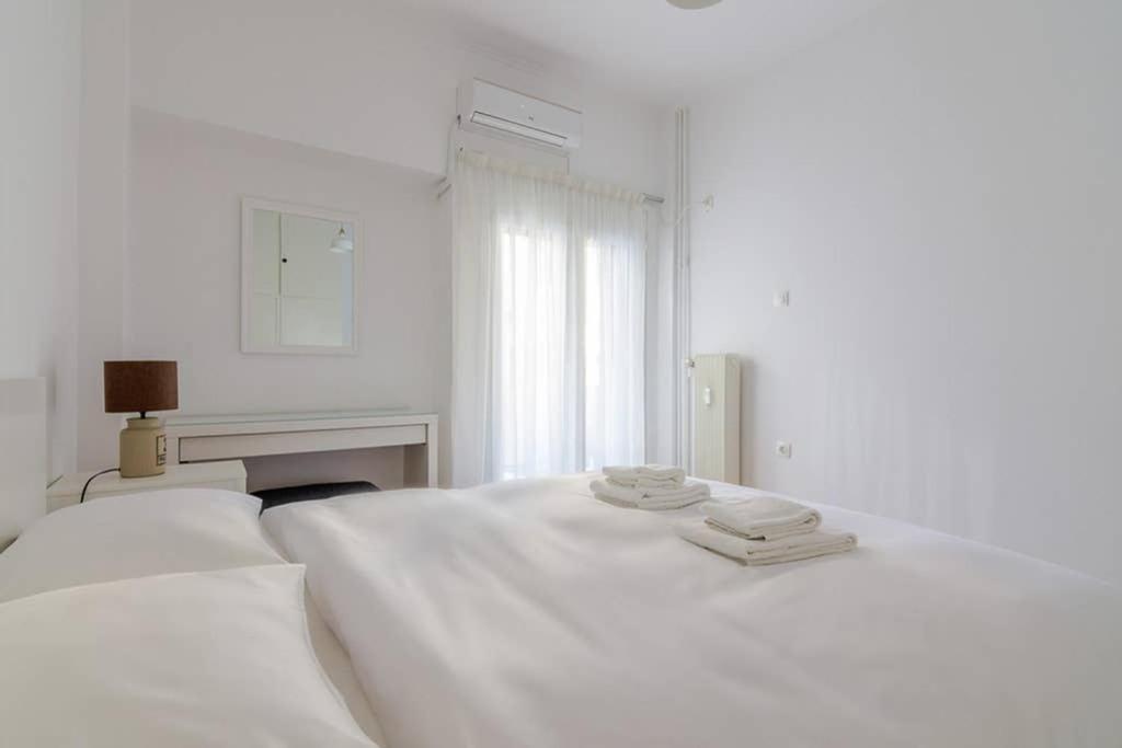 Brand New Decorated Flat For 4 Ppl In Pagrati Apartamento Atenas Exterior foto