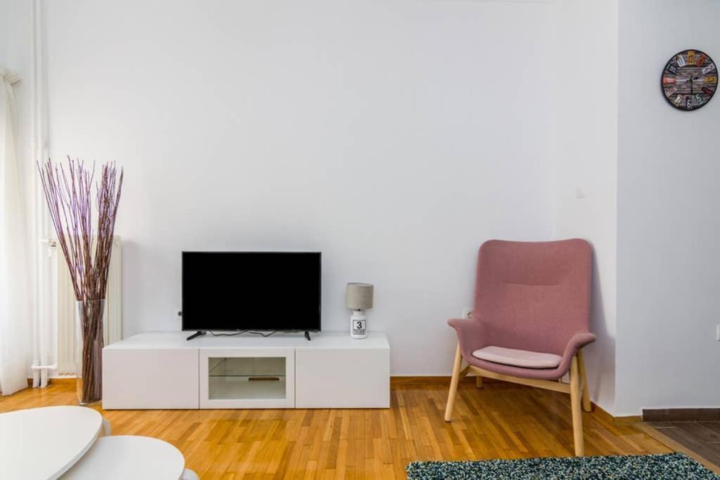 Brand New Decorated Flat For 4 Ppl In Pagrati Apartamento Atenas Exterior foto