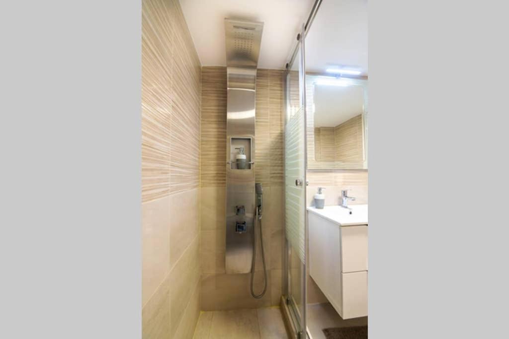 Brand New Decorated Flat For 4 Ppl In Pagrati Apartamento Atenas Exterior foto